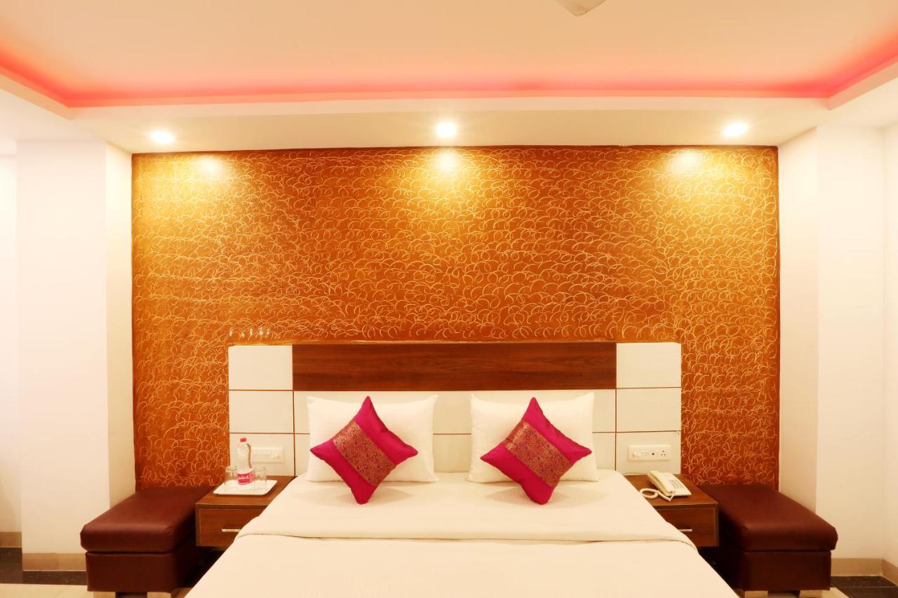 Hotel Airport Star New Delhi Exterior foto